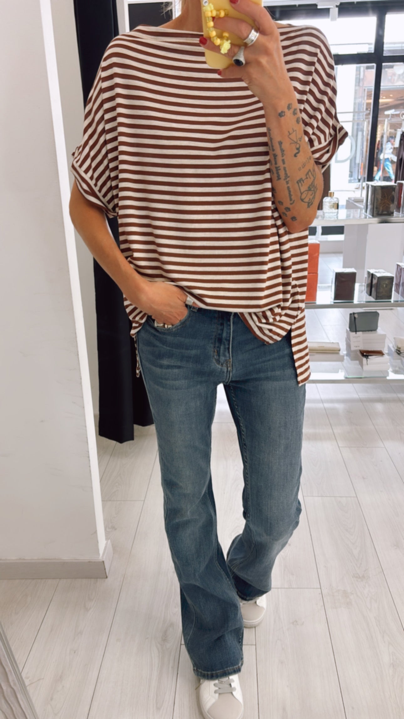 T-SHIRT OVER RIGHE
