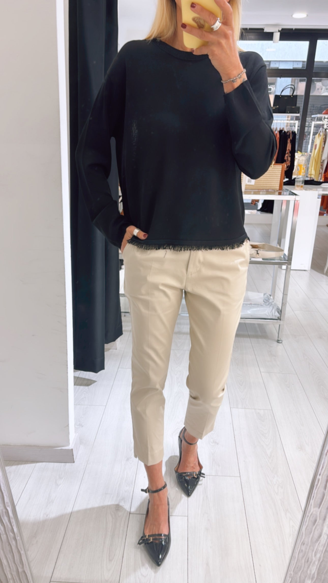 Maglia con sfrangiatura