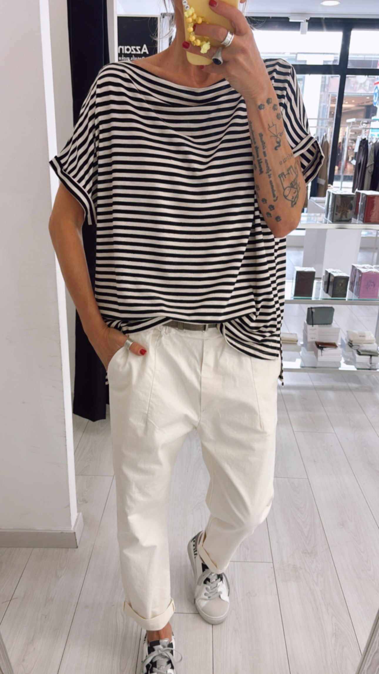T-SHIRT OVER RIGHE