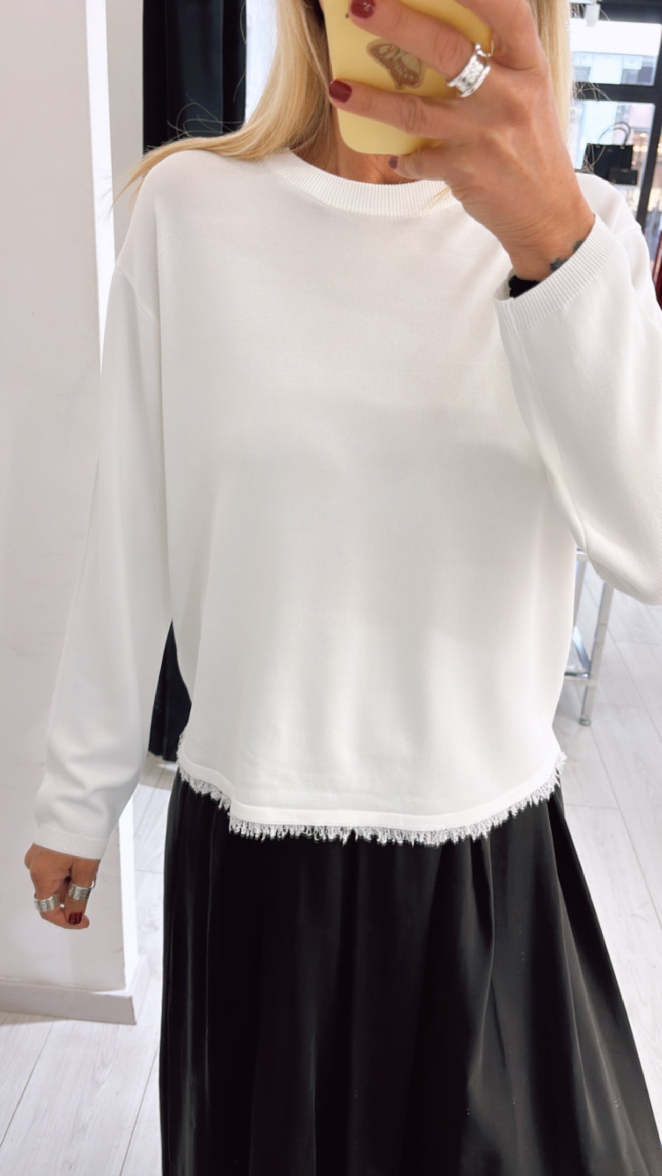 Maglia con sfrangiatura