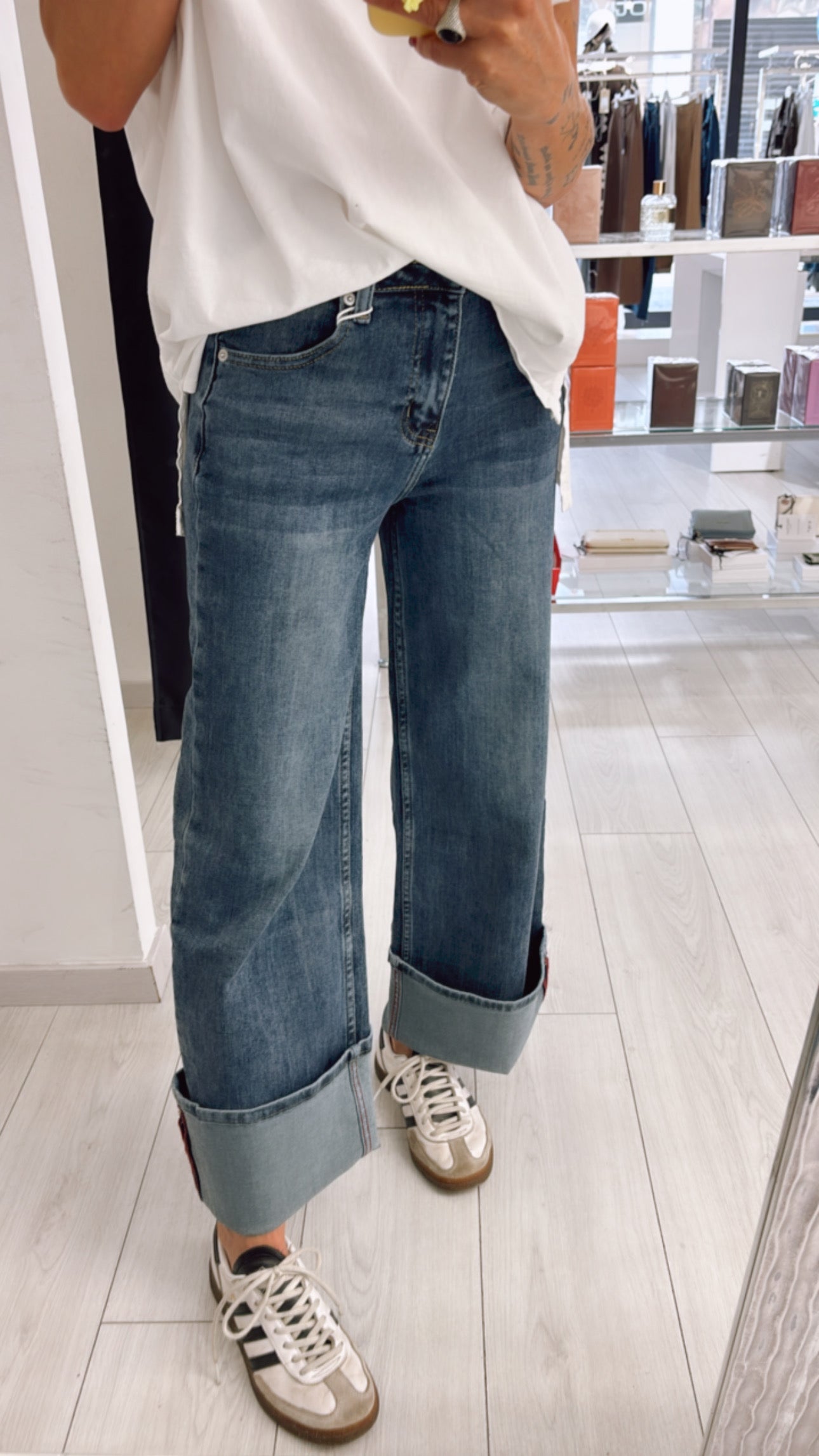 JEANS GUYA