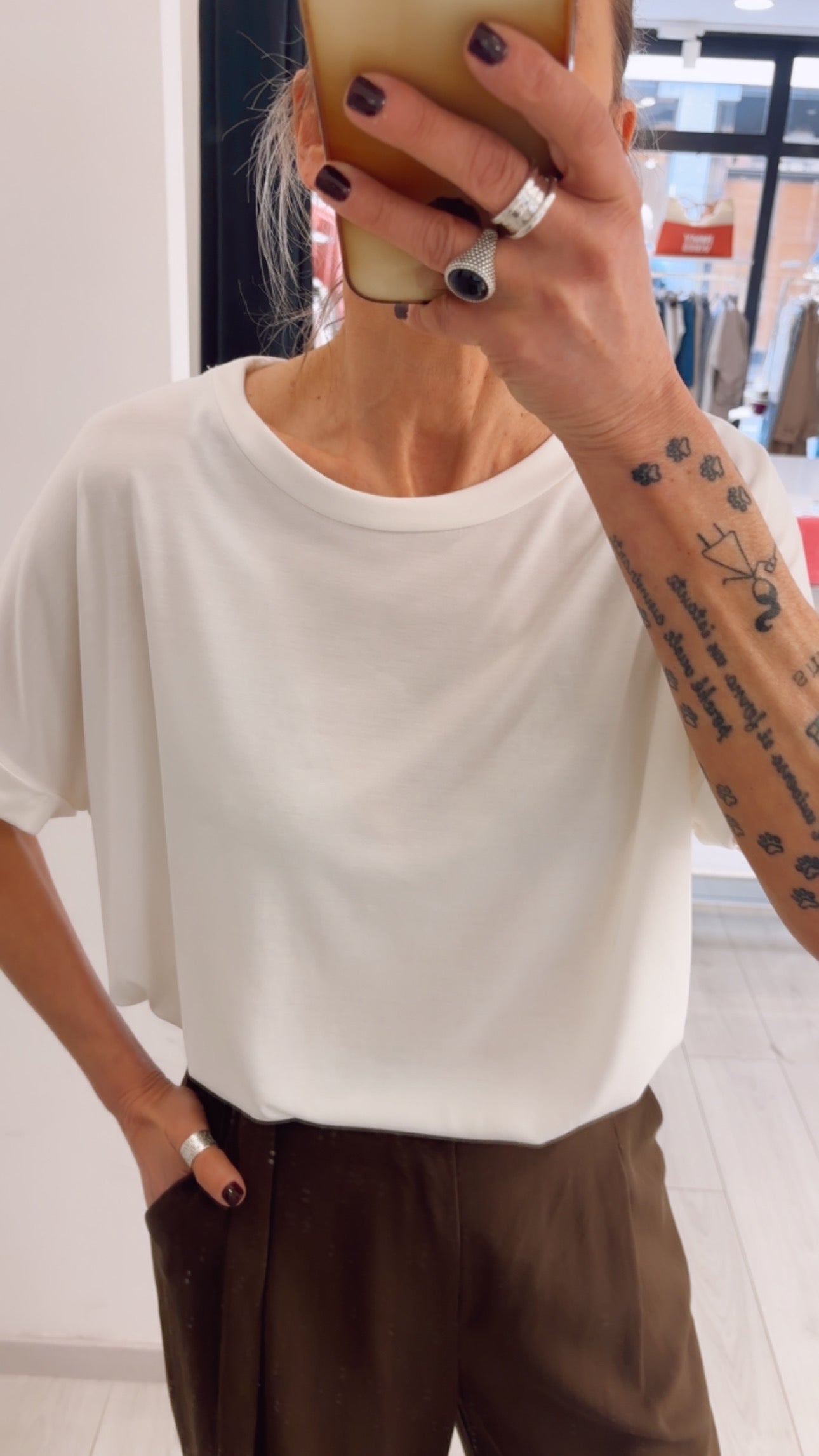 T-SHIRT OVER BASIC