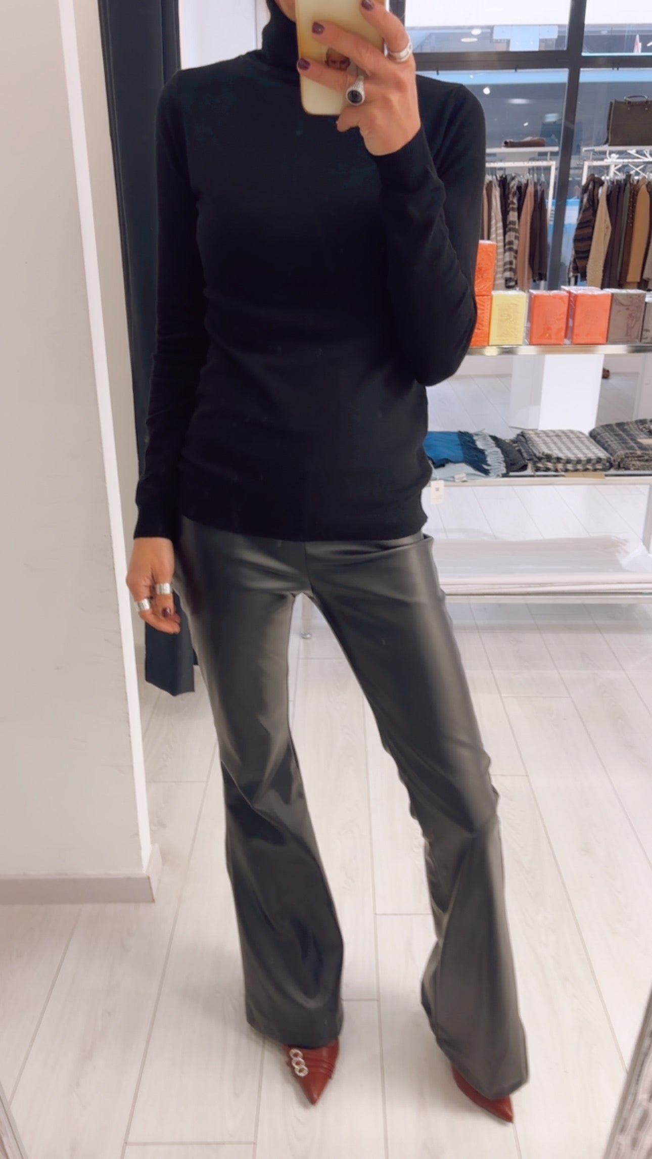 PANTA ZAMPA IN ECOPELLE