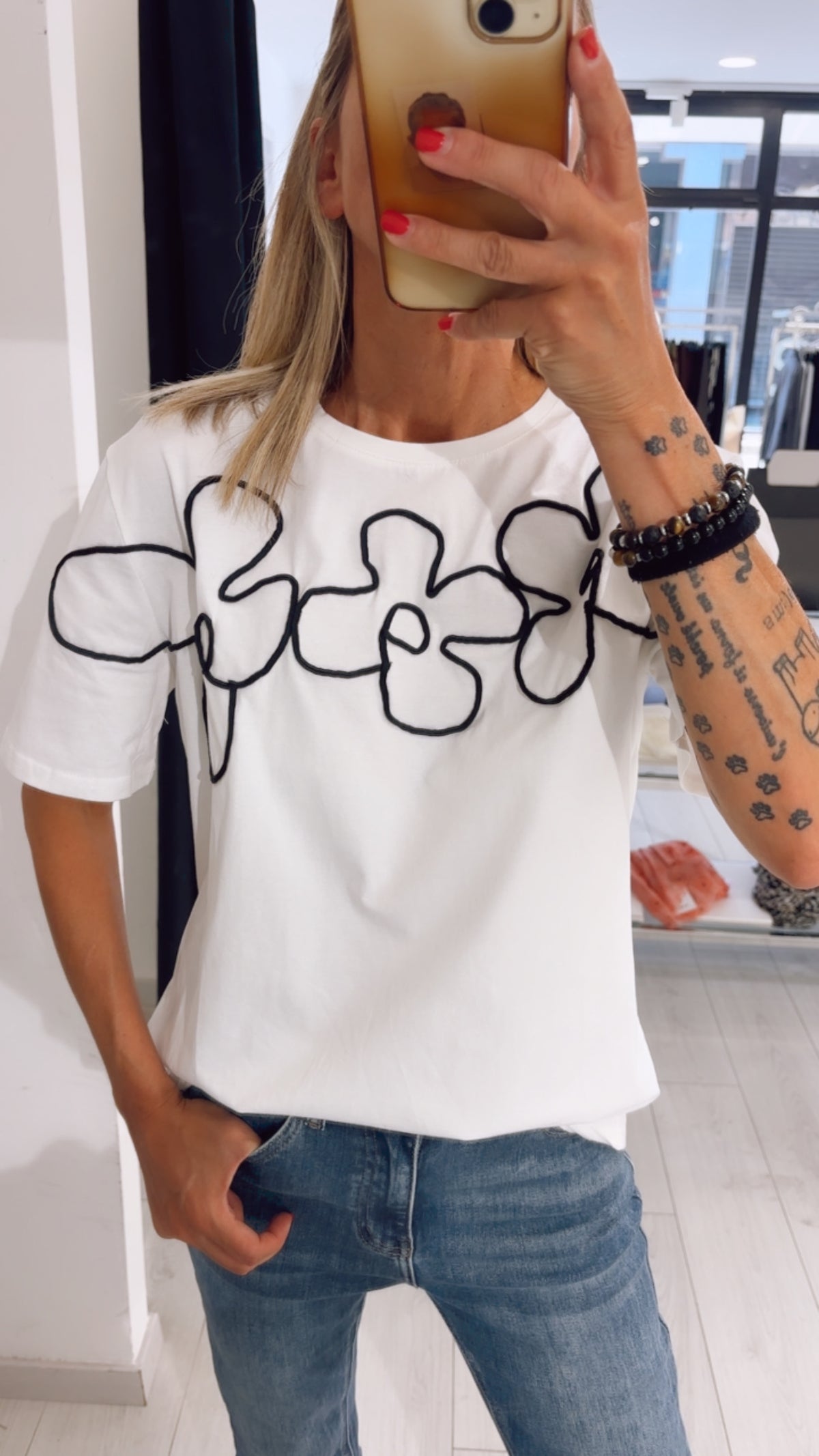 T-SHIRT RICAMO FIORE