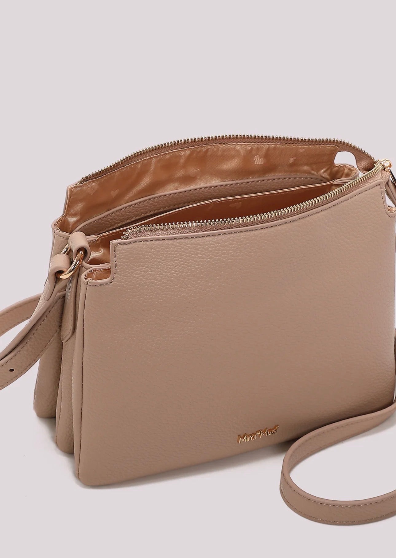 BORSA A TRACOLLA CON CATENA SUL MANICO