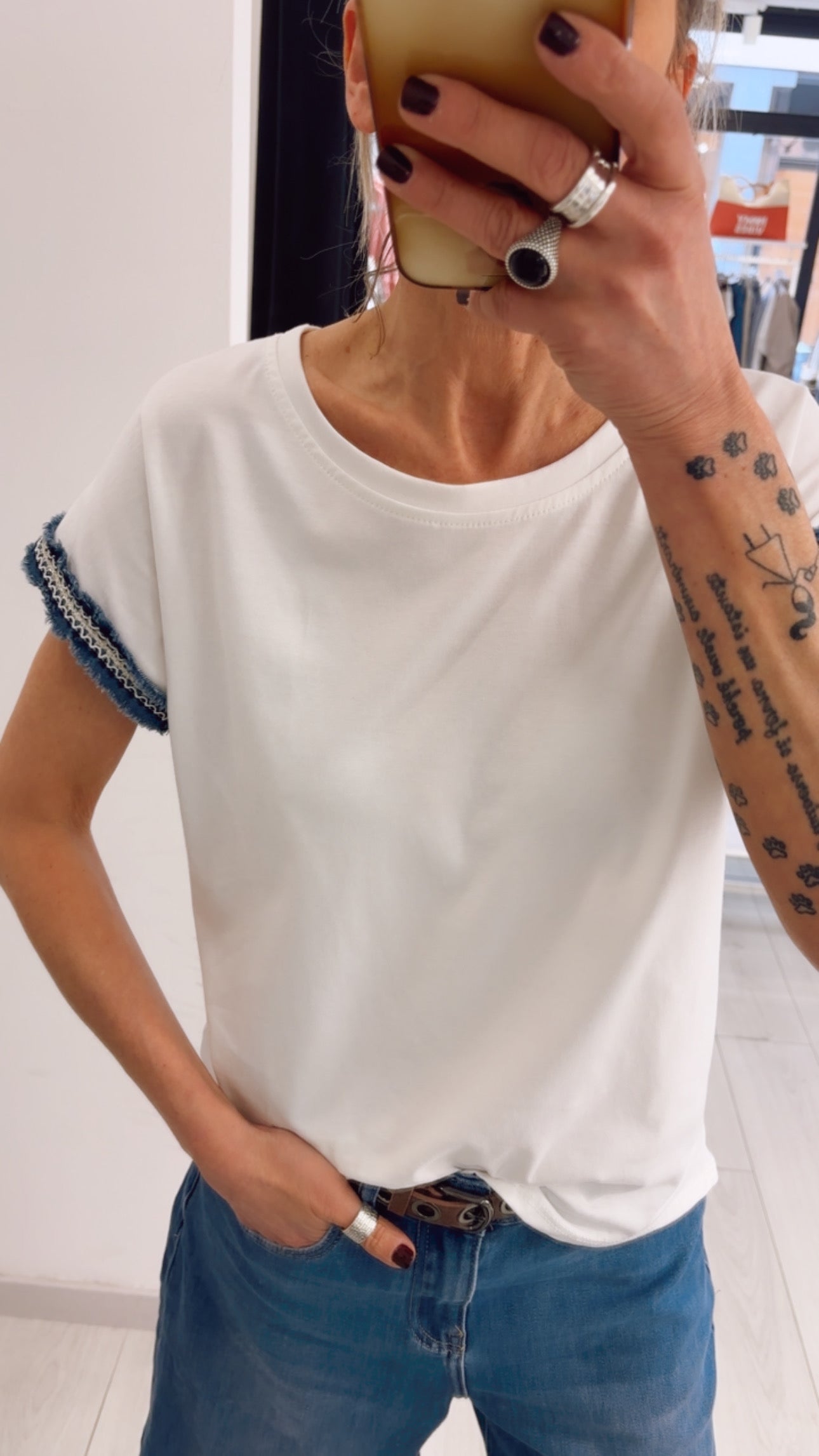 T-SHIRT RICAMI BLU