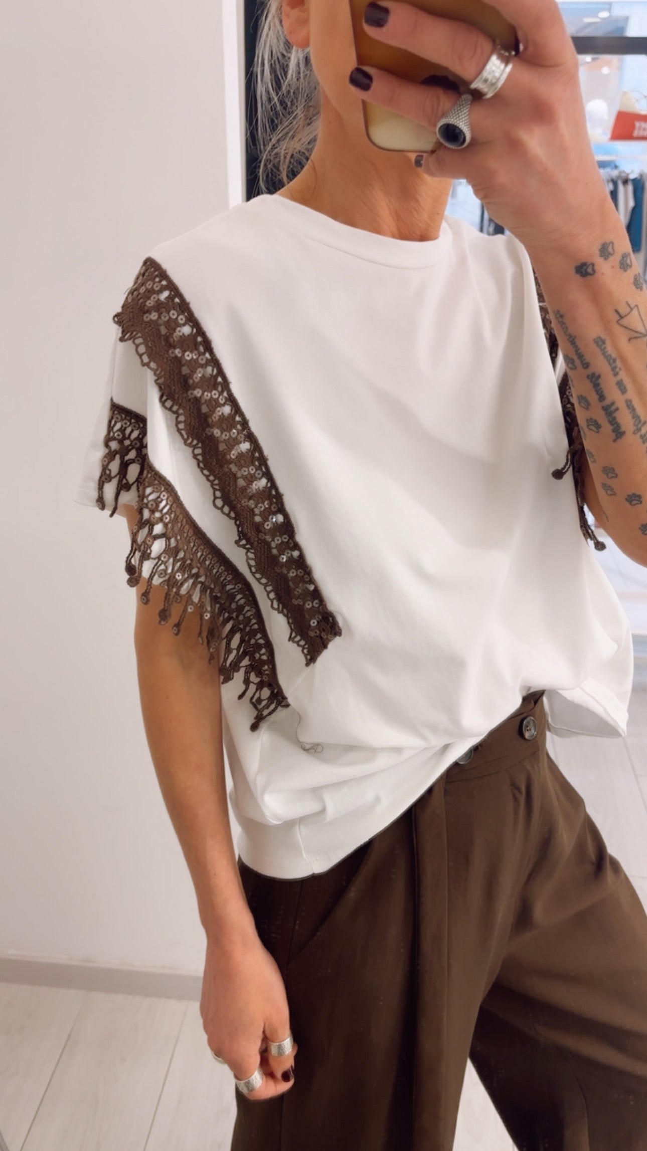 T-SHIRT PIZZO MARRONE