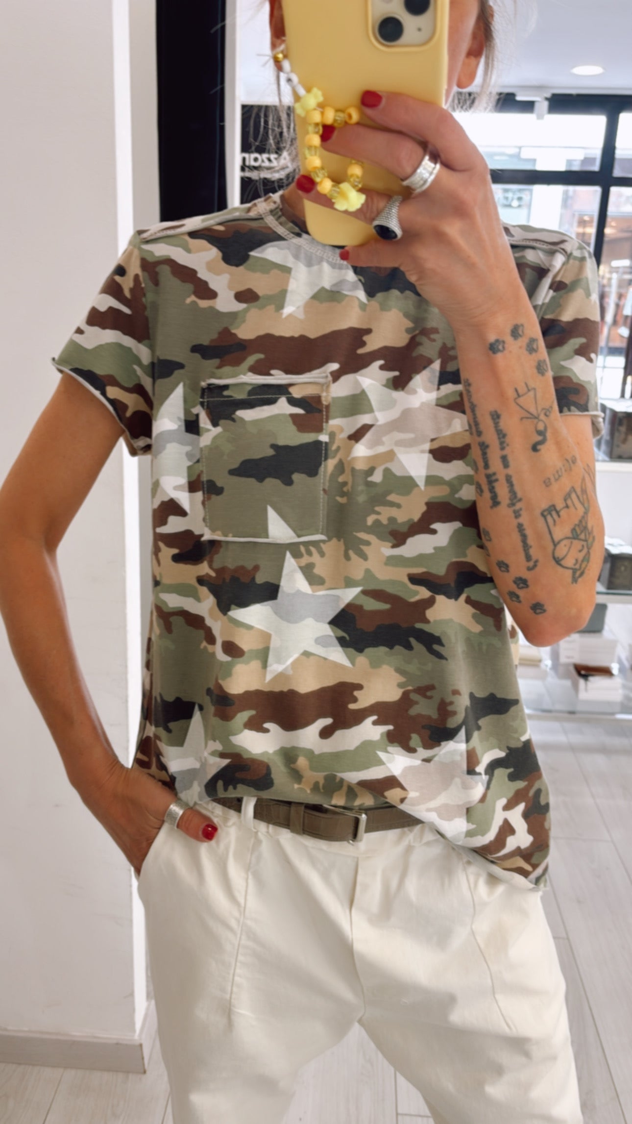 T-SHIRT TAGLIO VIVO