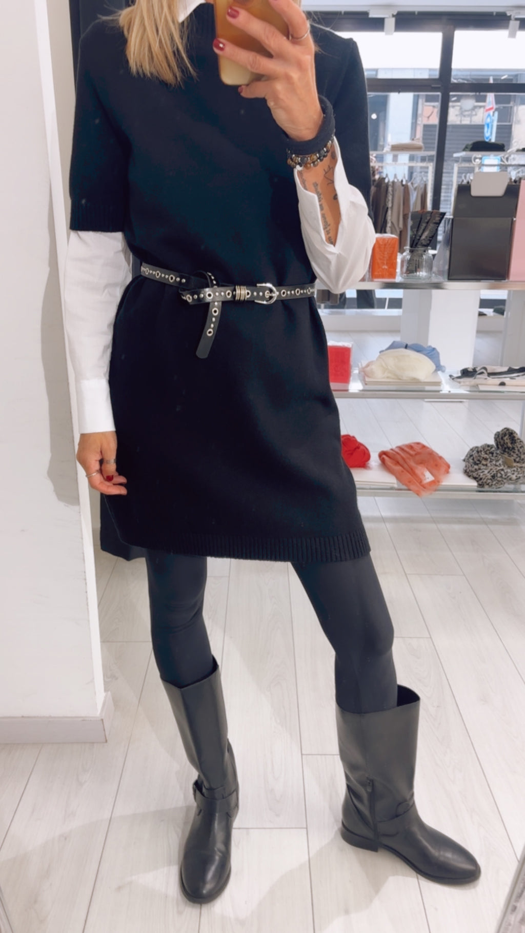 ABITO IN MAGLIA BASIC