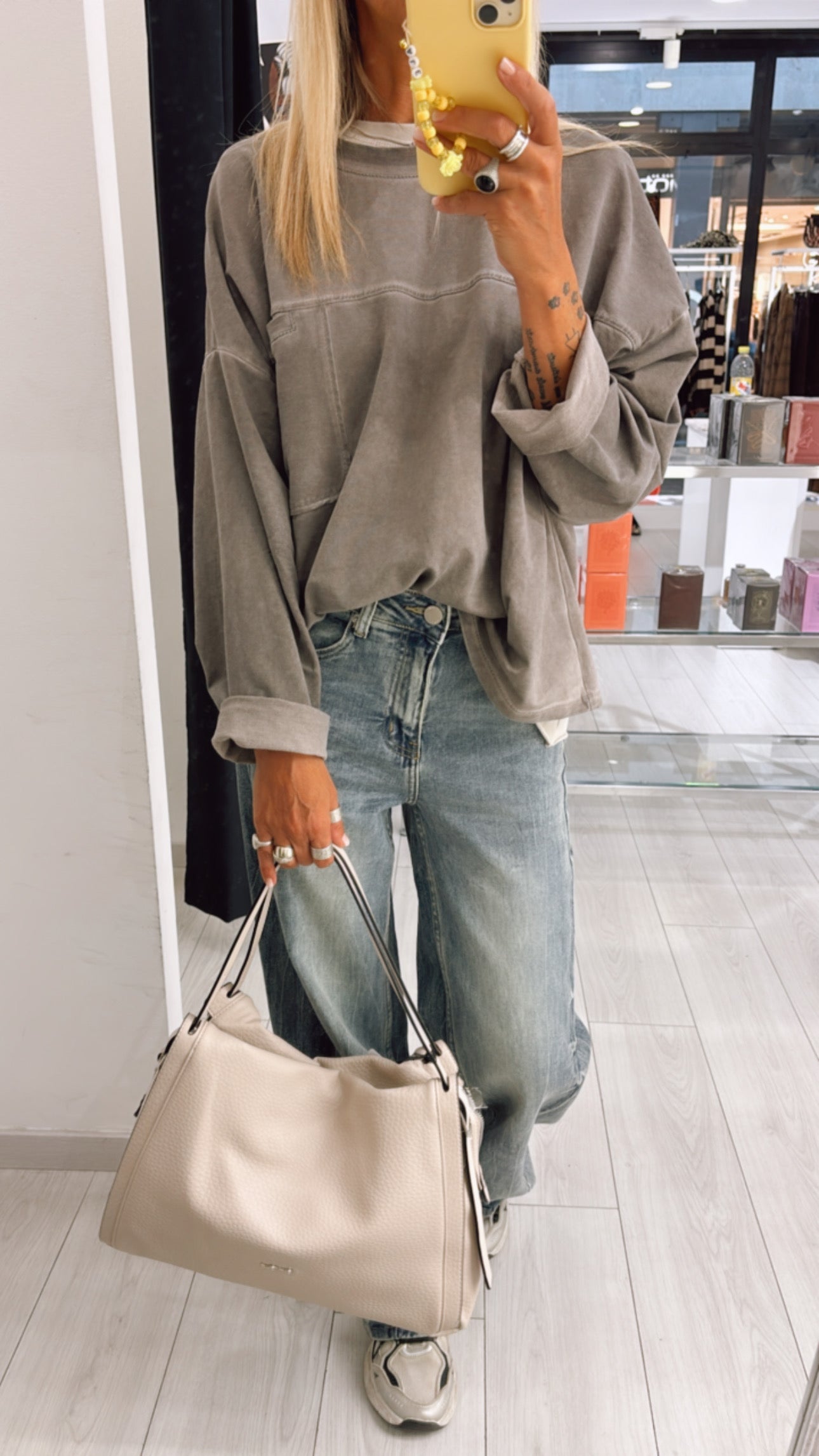 T-SHIRT USED