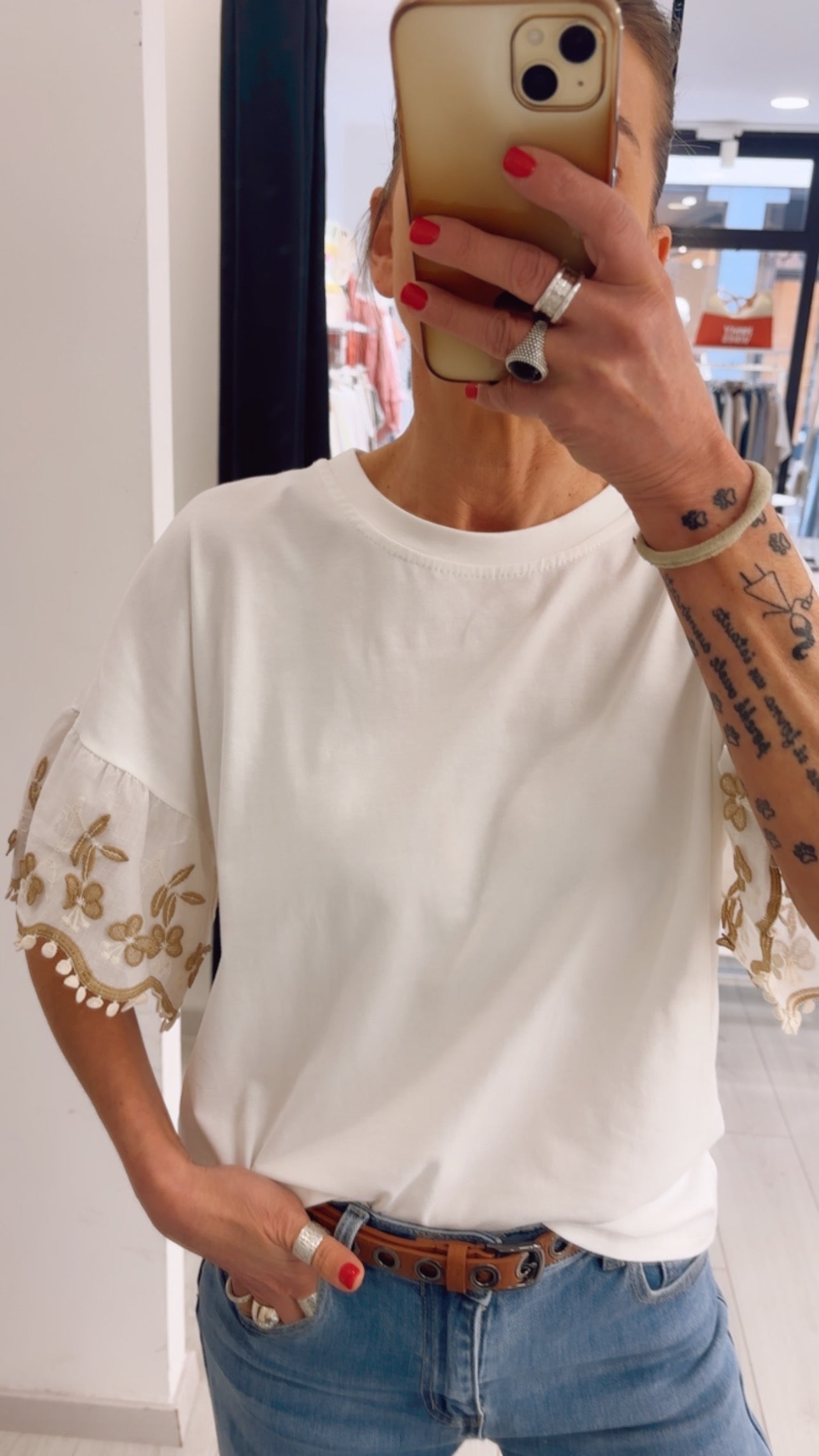 T-SHIRT RICAMI BEIGE