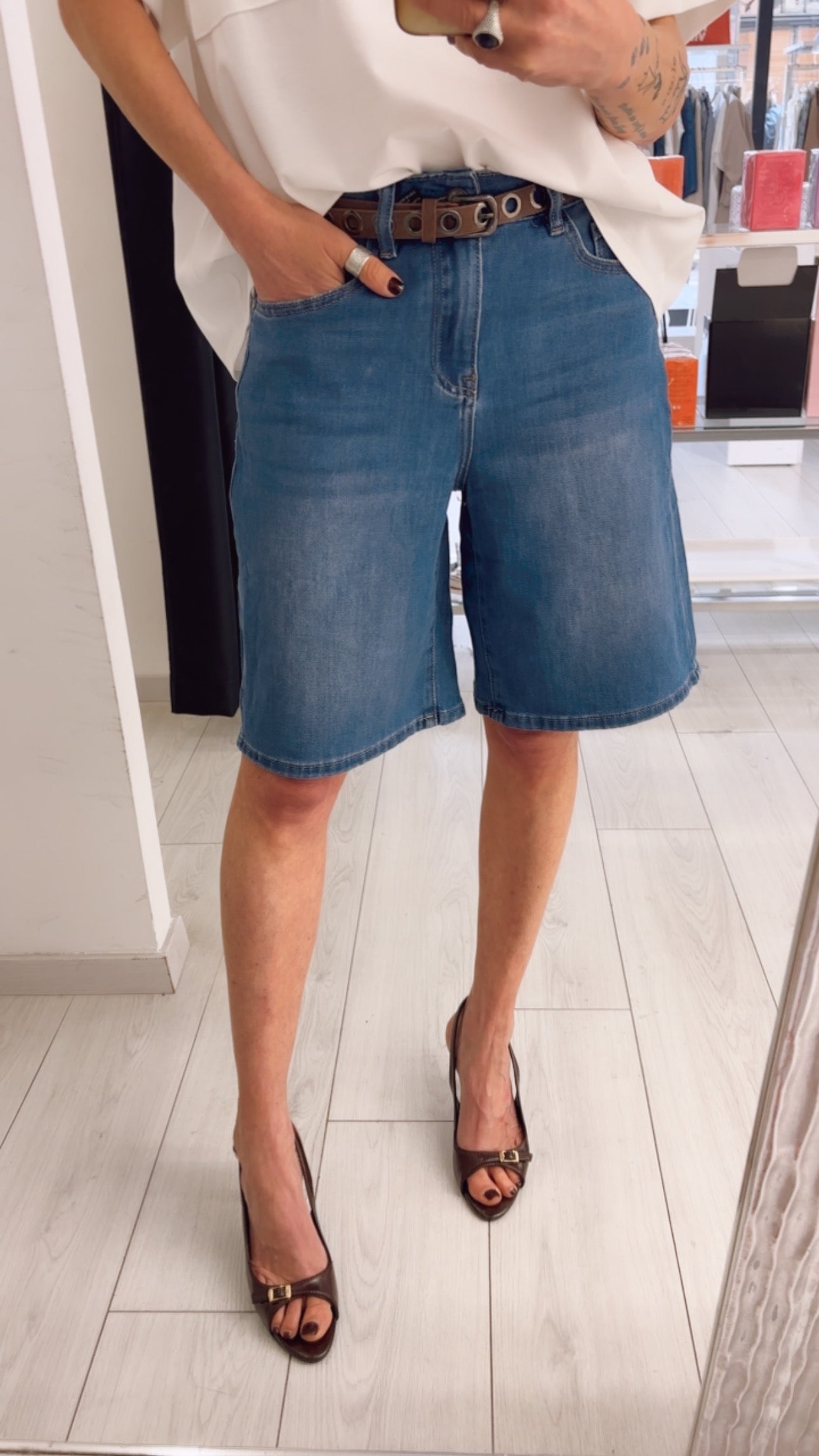 BERMUDA BASIC IN DENIM