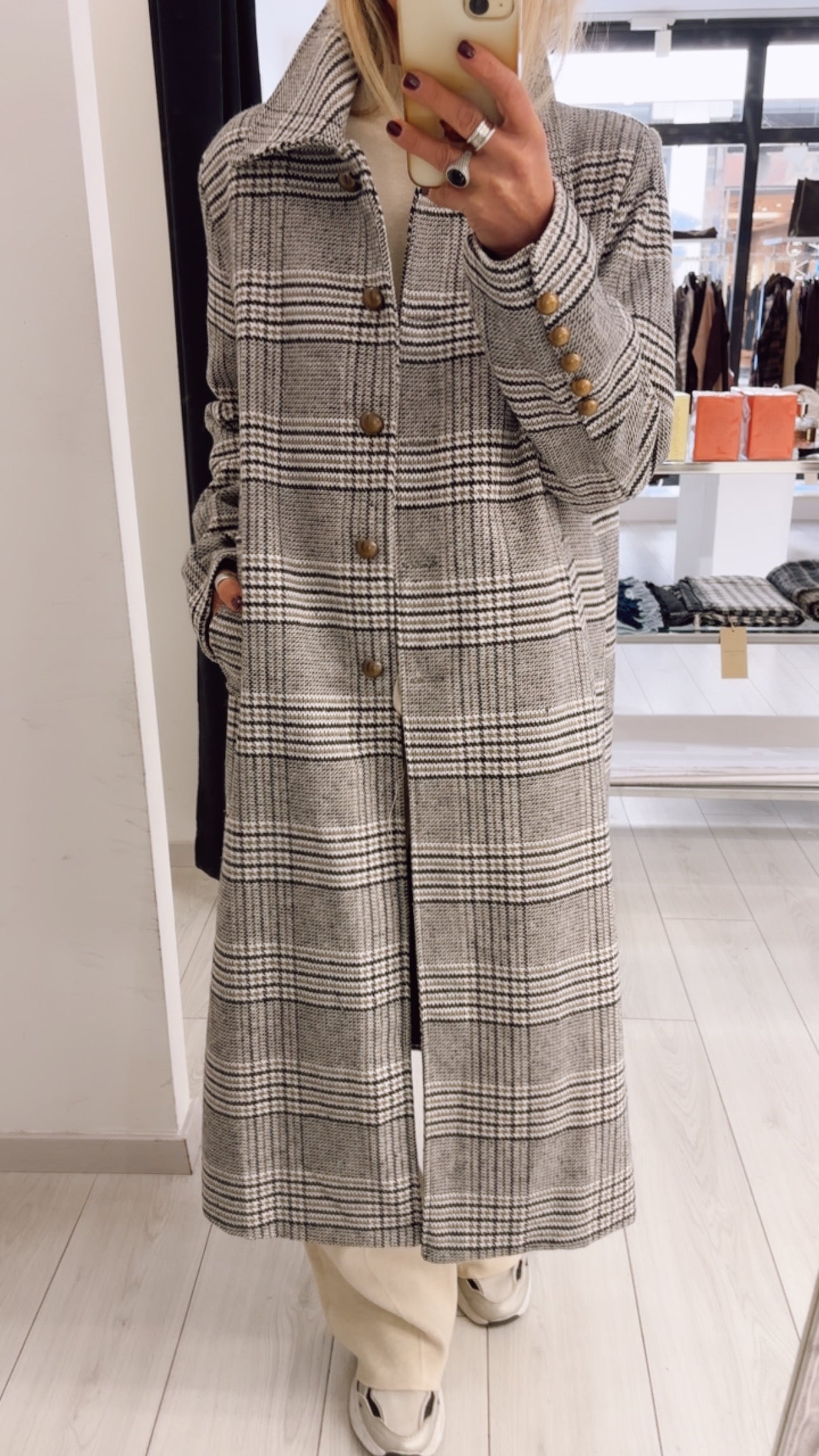 CAPPOTTO CHECK E PERLE