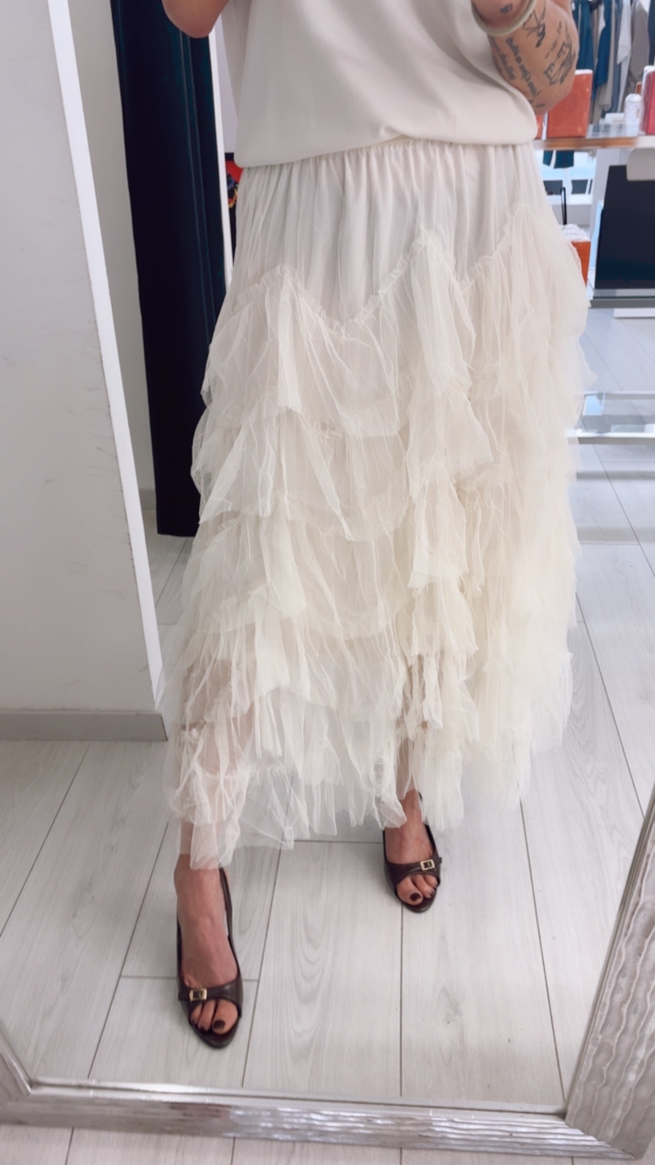 GONNA TULLE