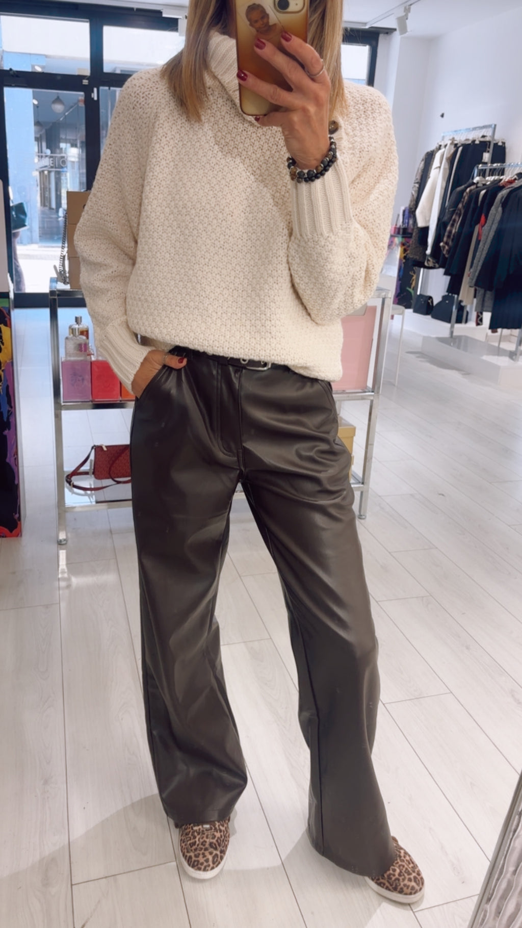 MAGLIA HALIME